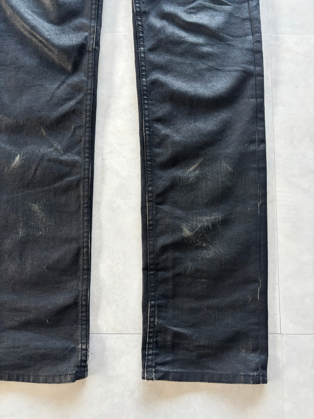 MARC JACOBS Coated Black Denim
