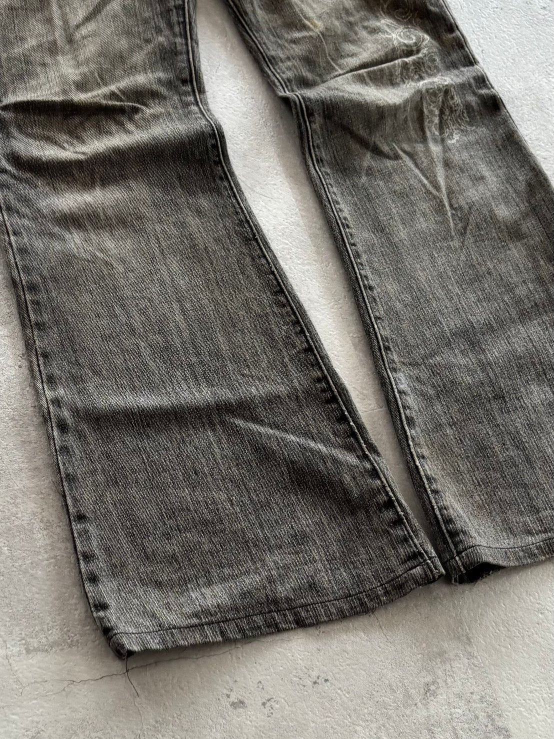 TORNADO MART Embroidery Flare Jeans