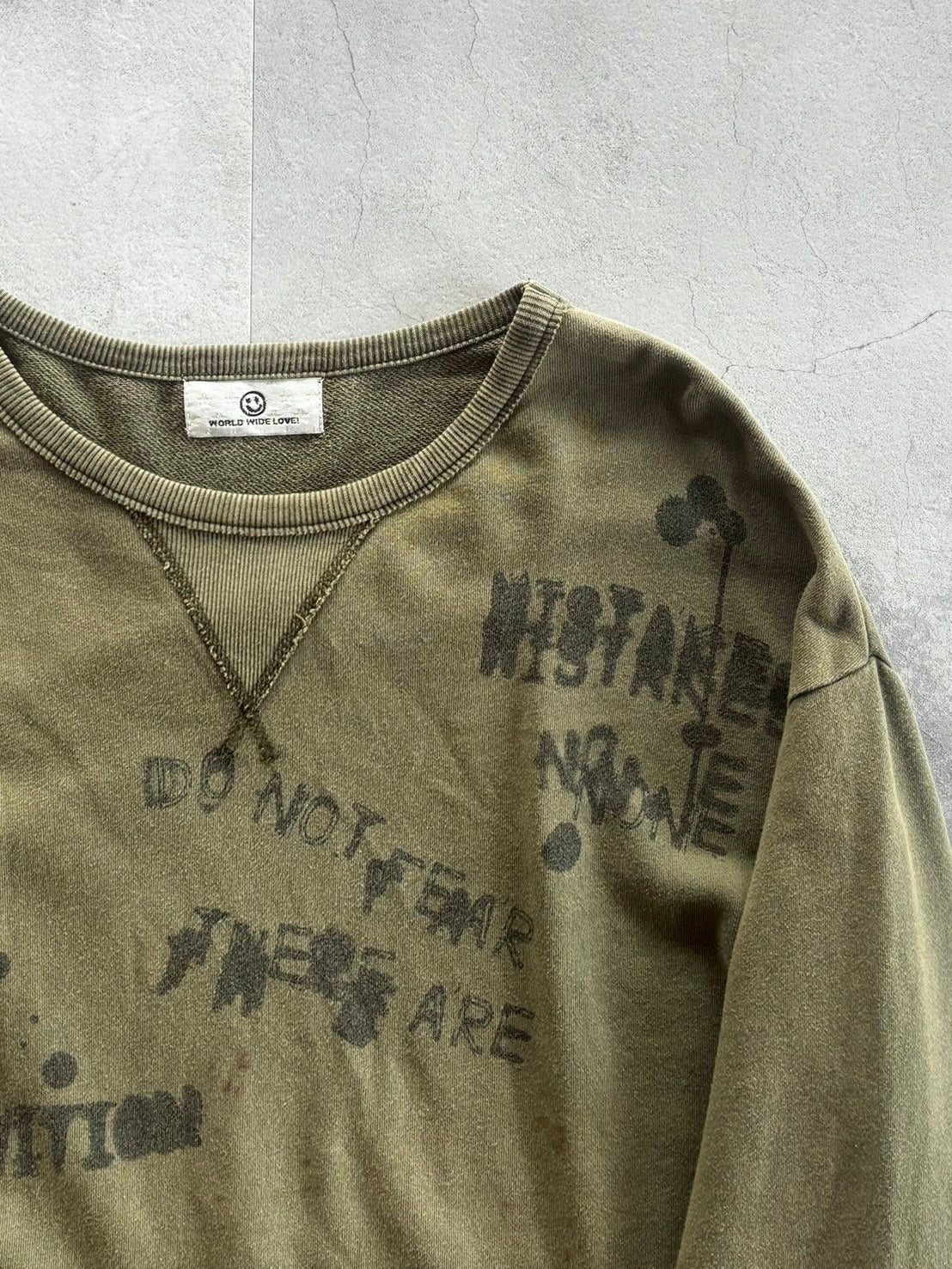 WORLD WIDE LOVE Distressed Graphic Sweat