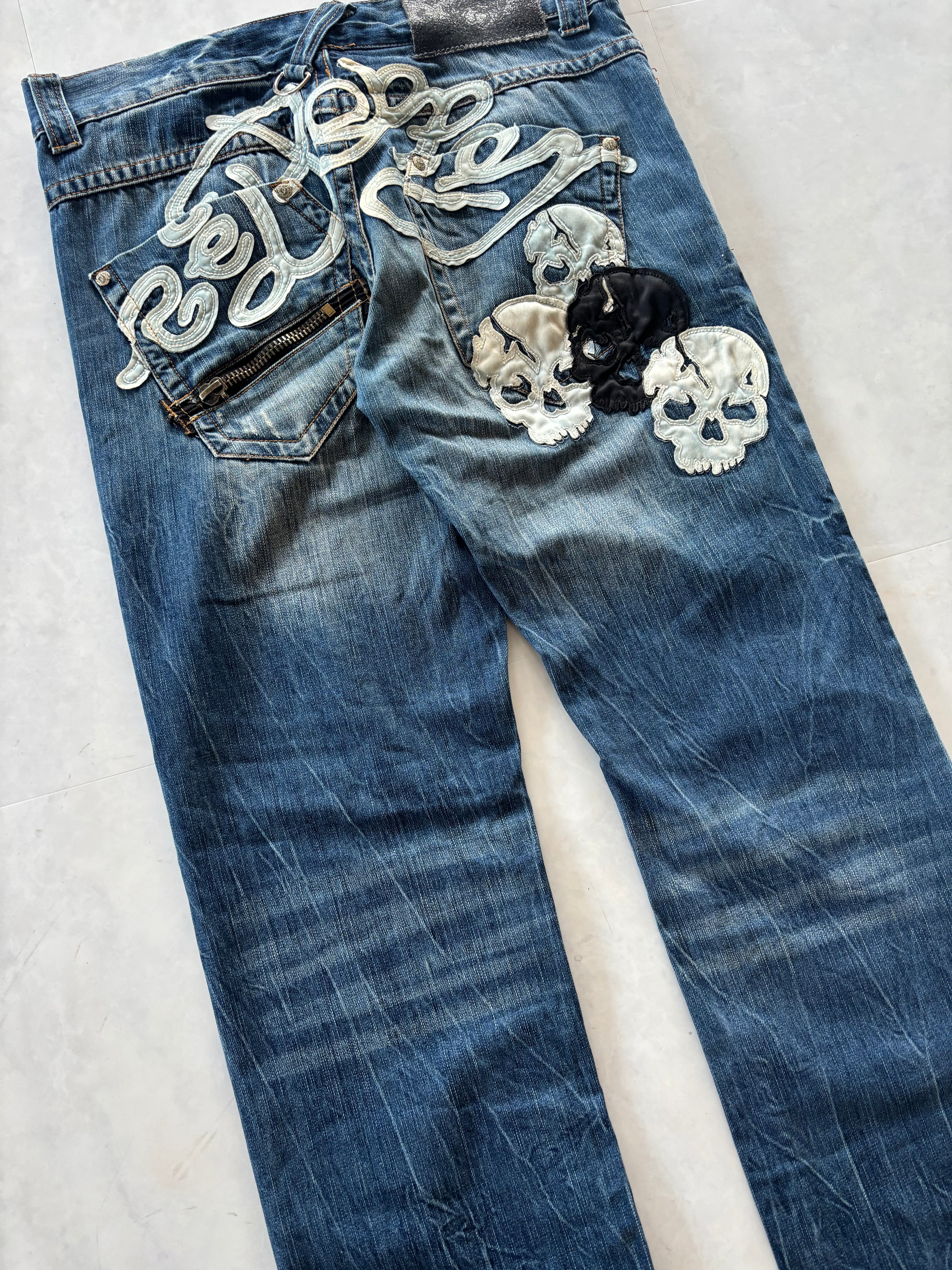 RED PEPPER skull heavy embroidery denim