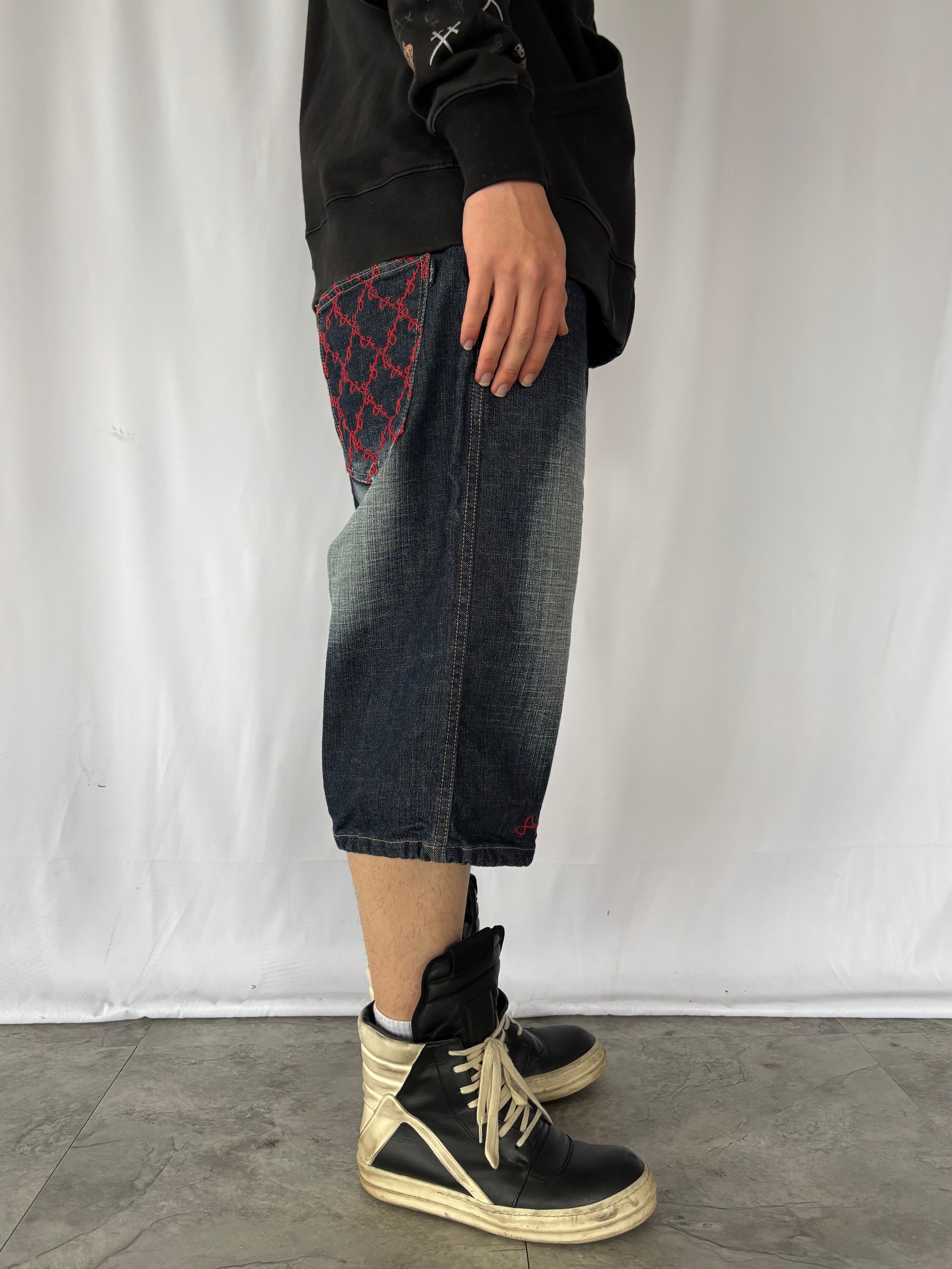 SEAN JOHN Red Monogram Embroidery Denim Shorts