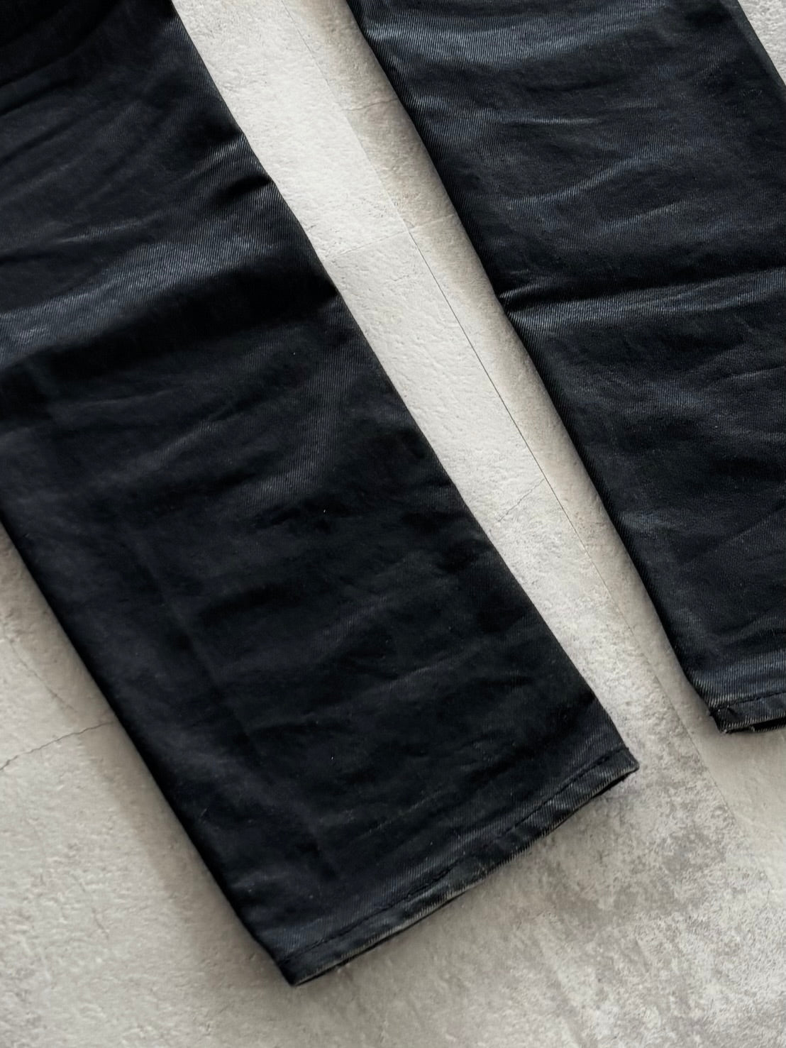 MARC JACOBS Coated Black Denim