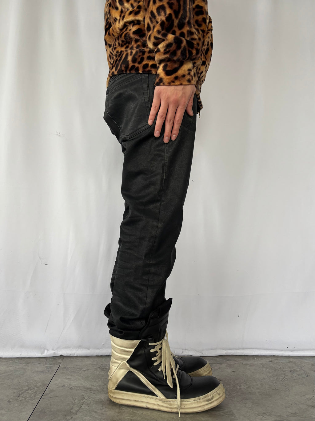 MARC JACOBS Coated Black Denim