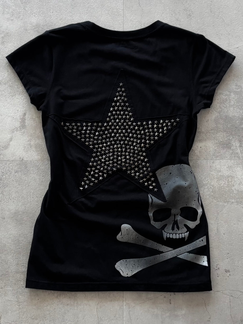ROEN STAR SKULL BACK PRINT TEE