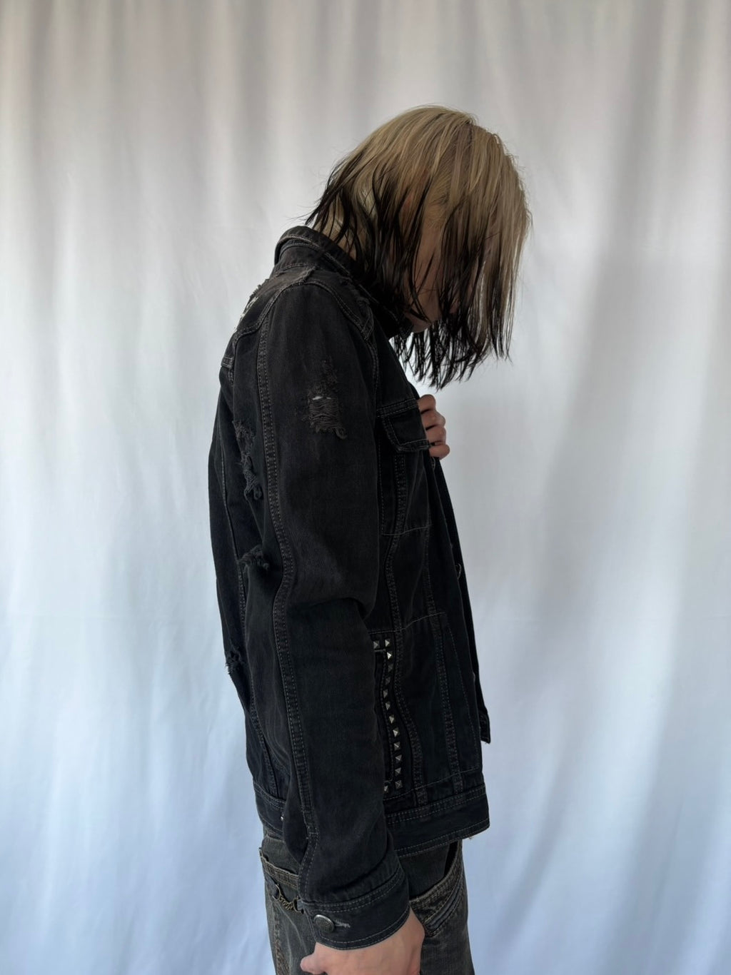 OF THE NEIGE STYLE STYLE DARKSIDE STUDS DENIM JACKET