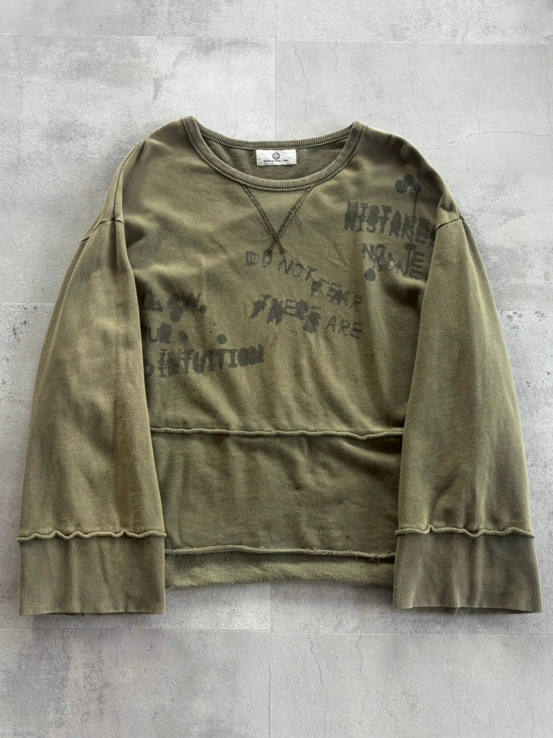 WORLD WIDE LOVE Distressed Graphic Sweat