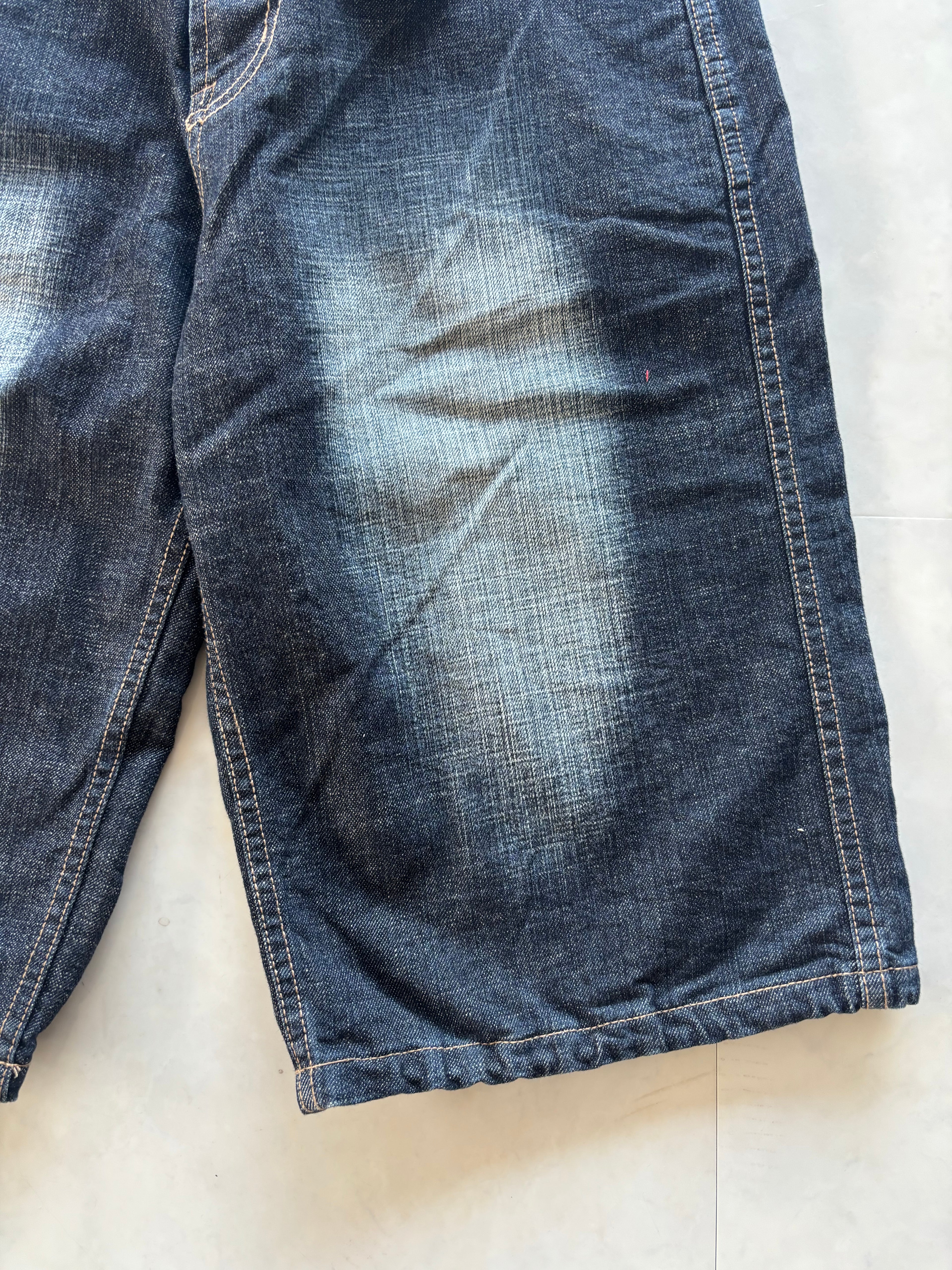 SEAN JOHN Red Monogram Embroidery Denim Shorts