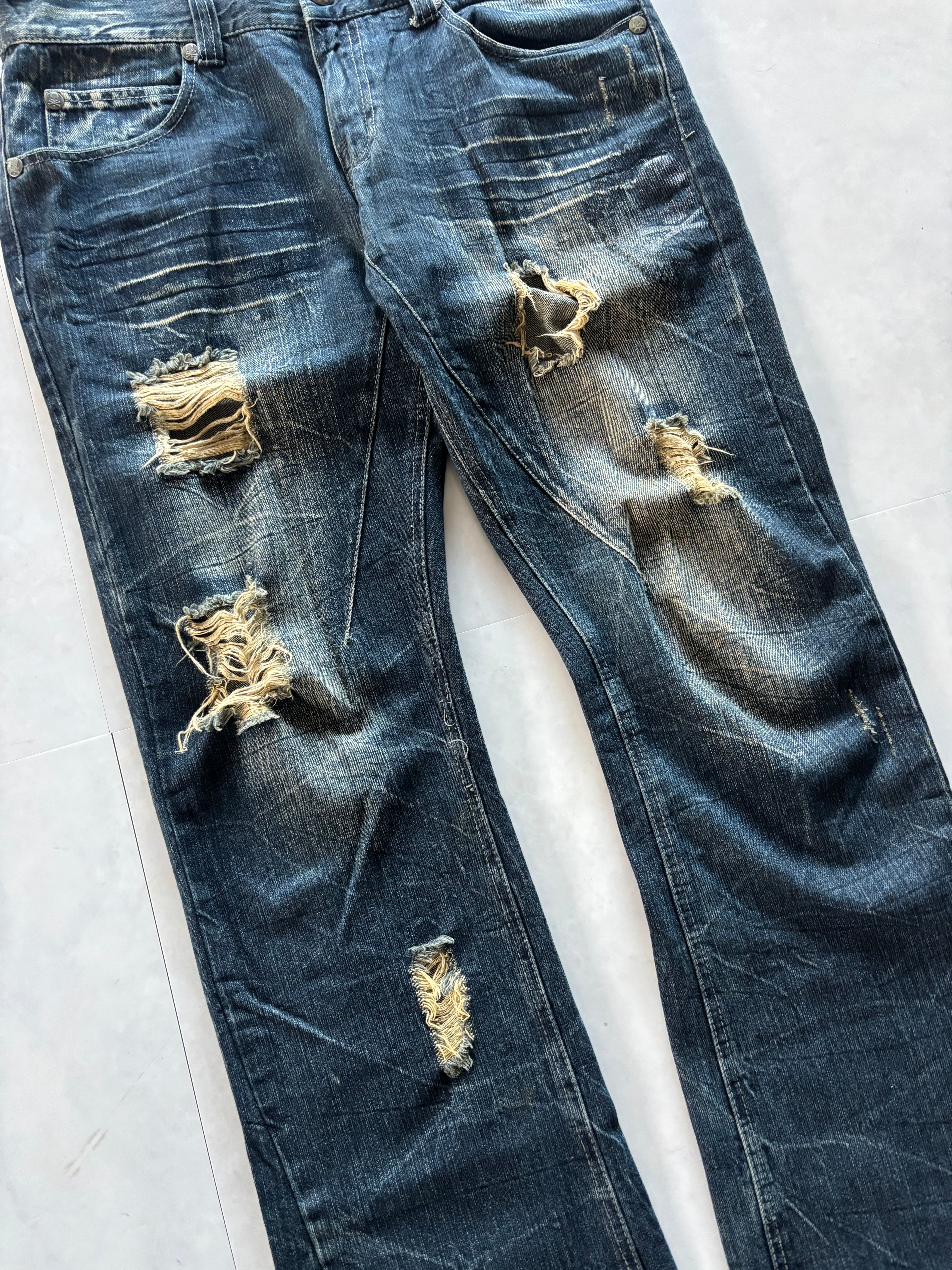unknown uk skull destroyed flare denim