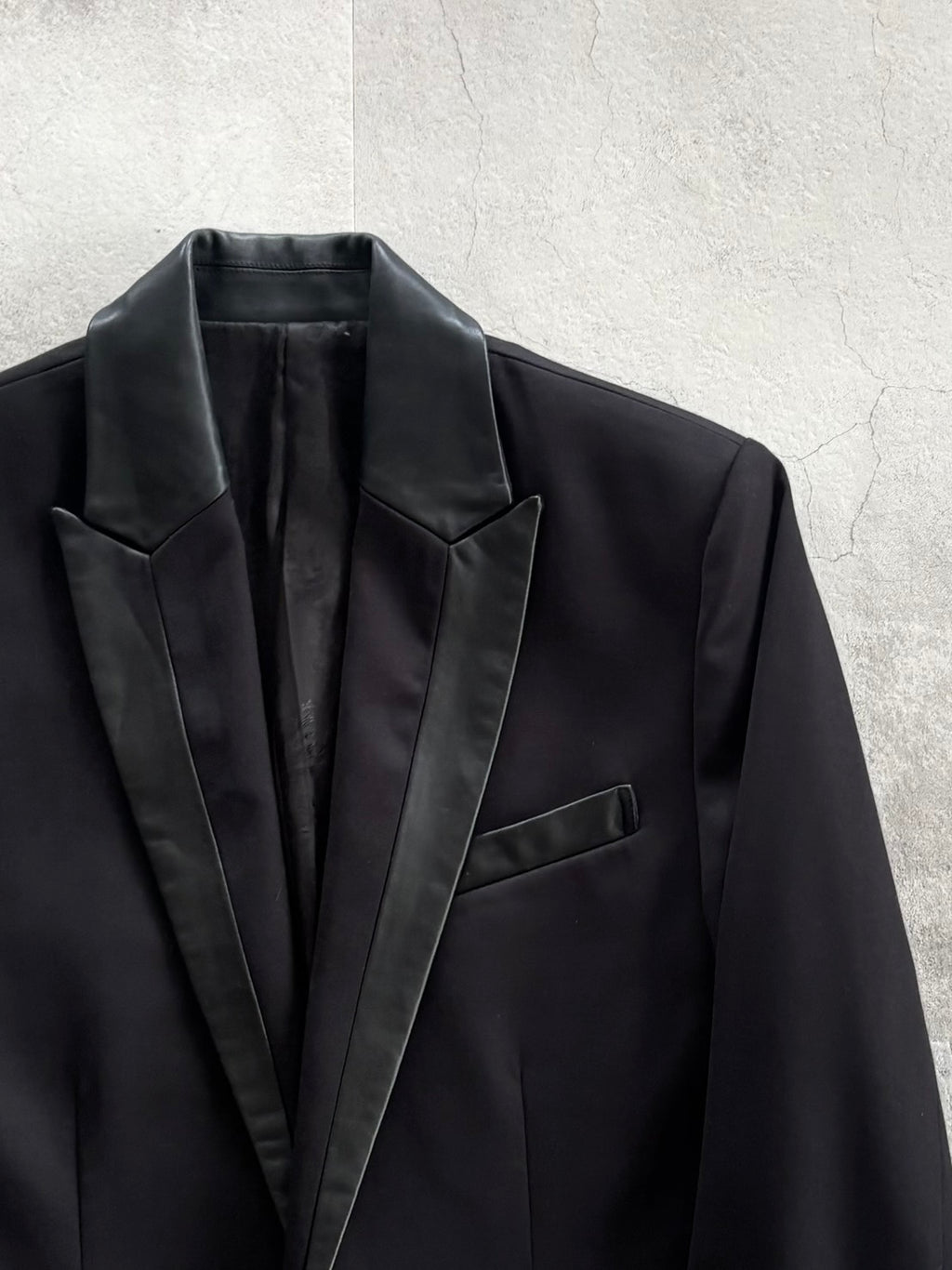 FUGA Satin Lapel Tailored Jacket