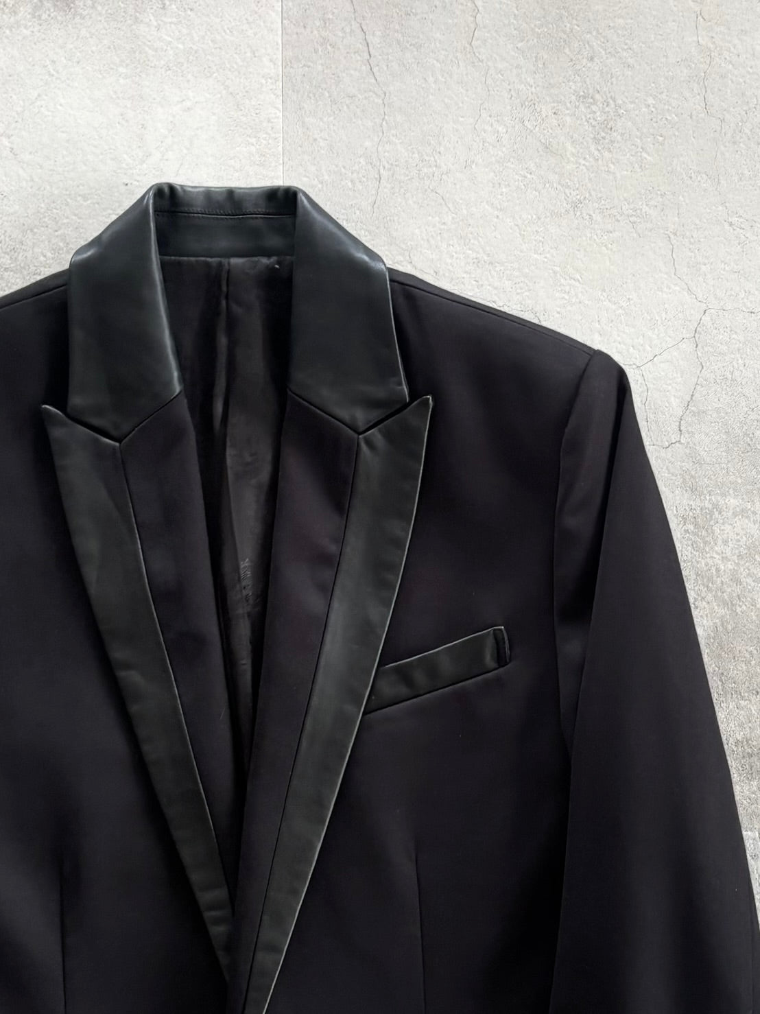 FUGA Satin Lapel Tailored Jacket