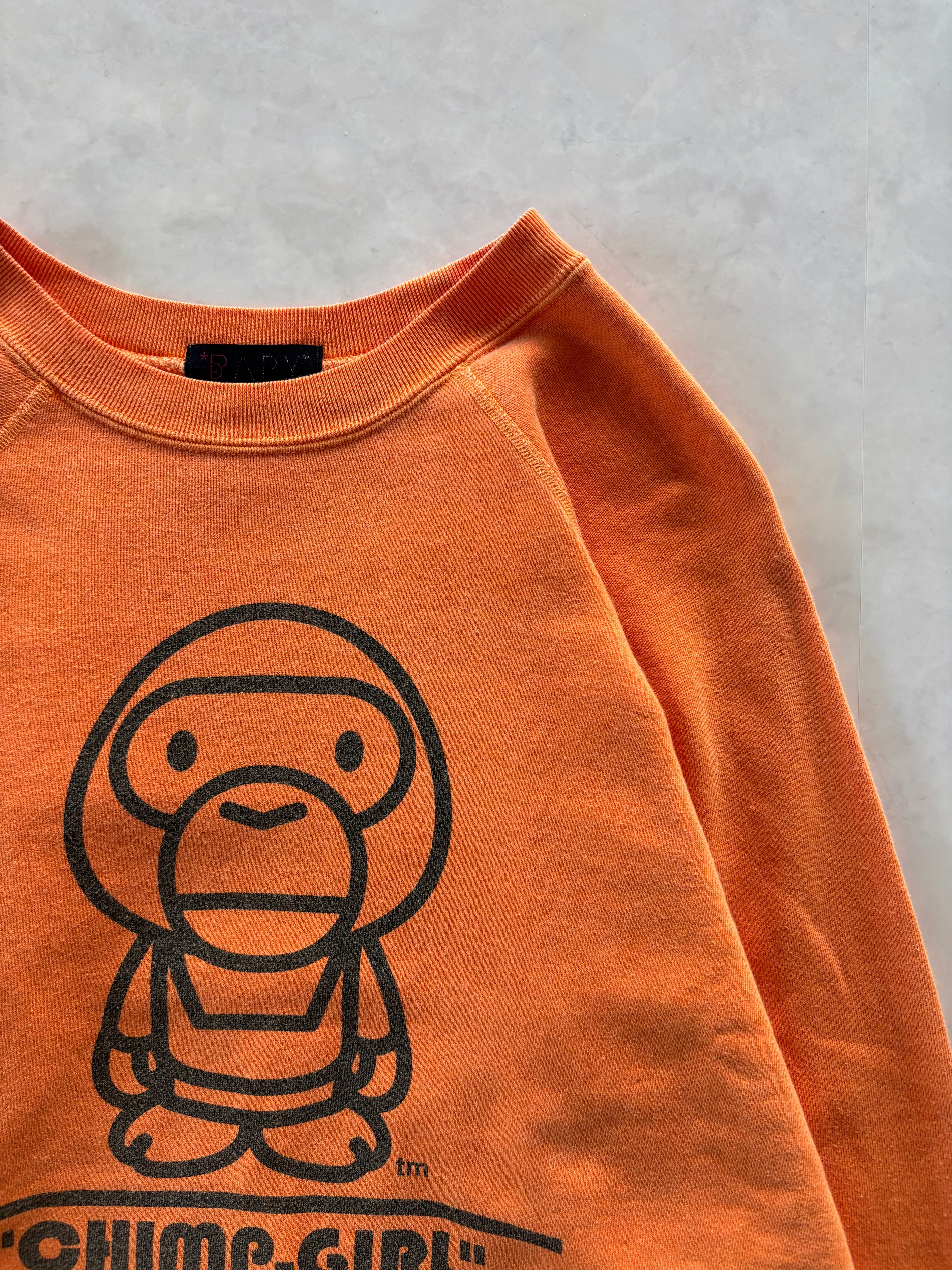 A BATHING APE® CHIMP-GIRL Milo Crewneck