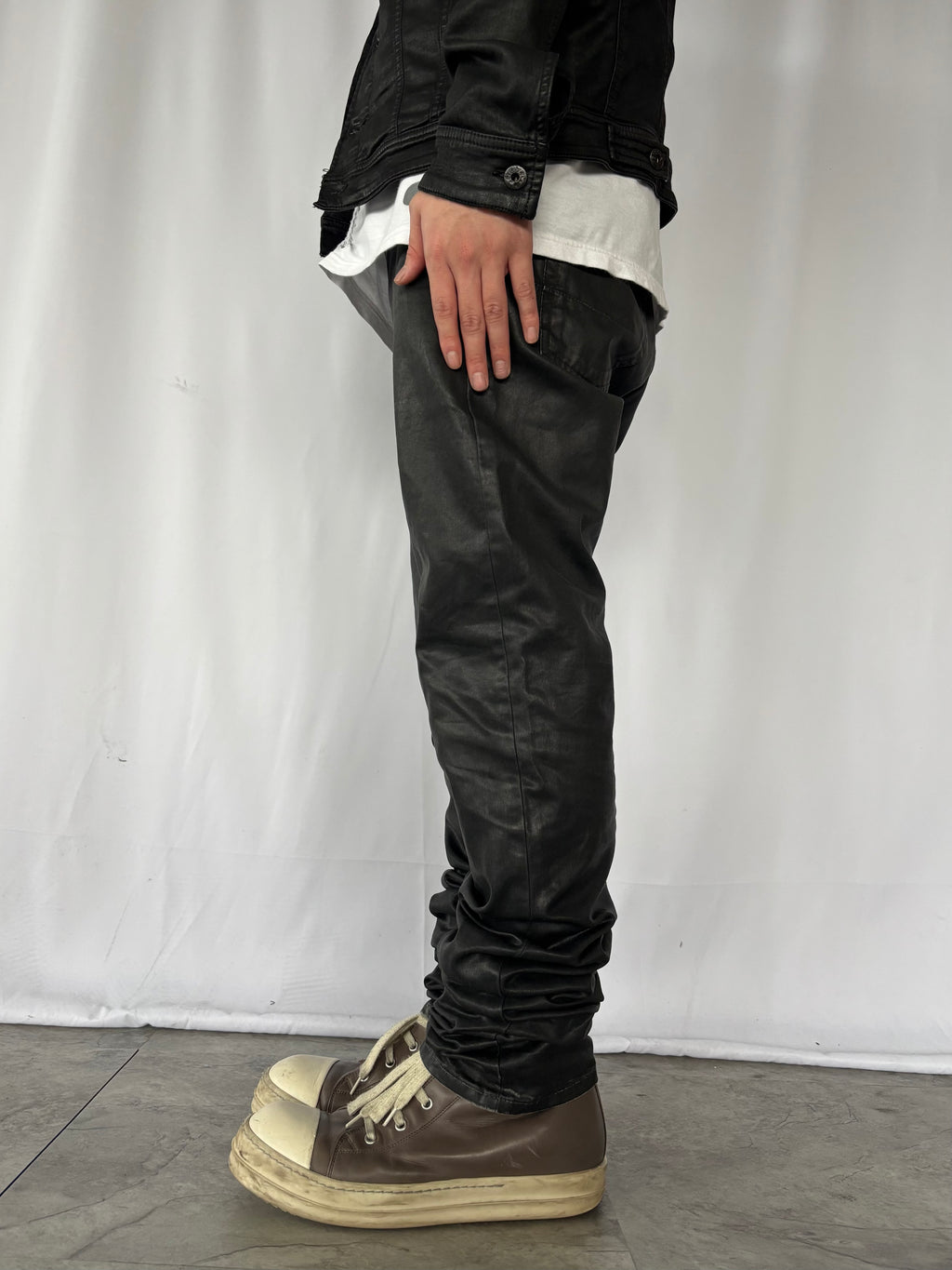 DIOR HOMME Wax Coating Straight Jeans