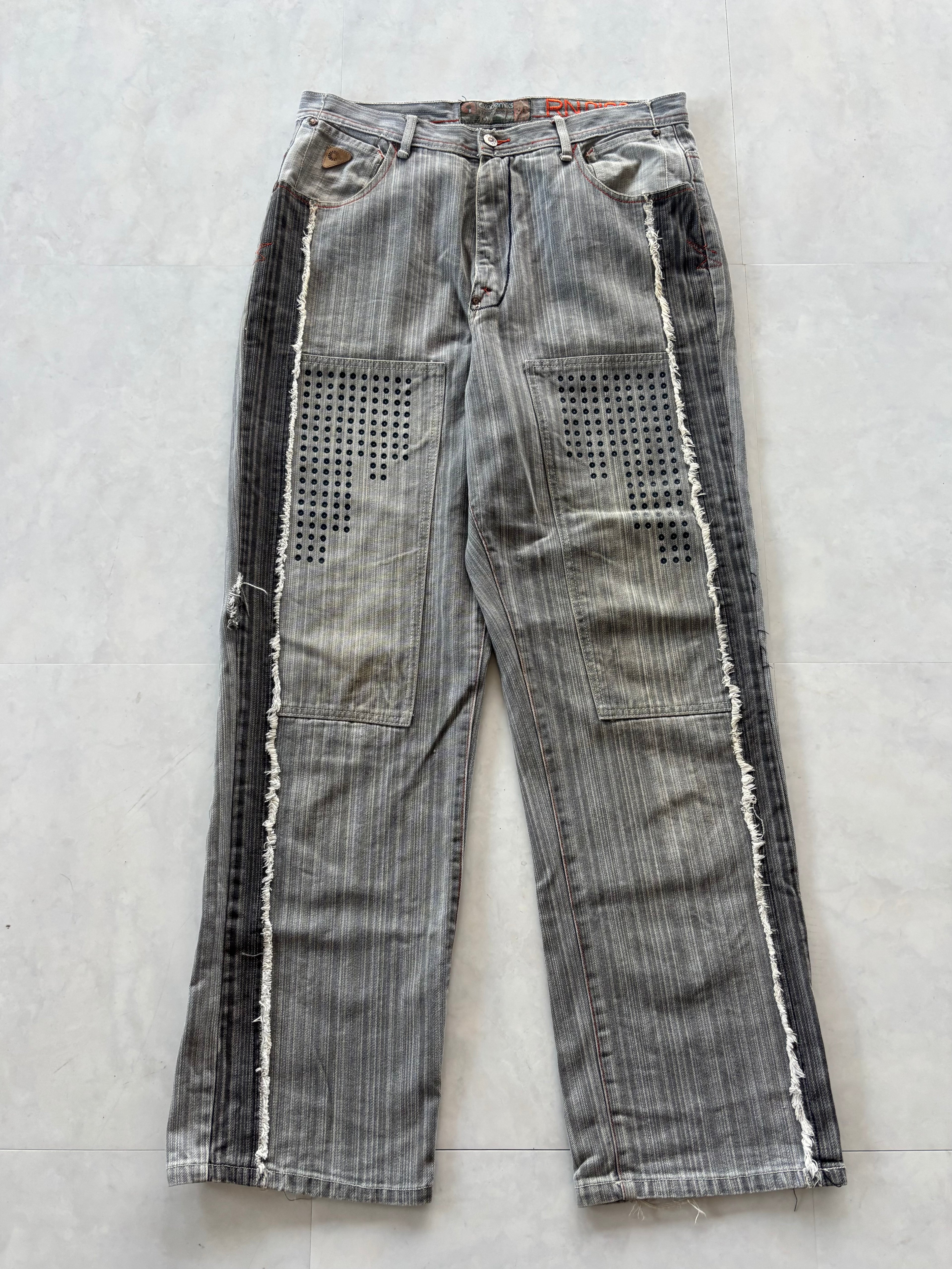 AKADEMIKS Shadow Line Rework Pants