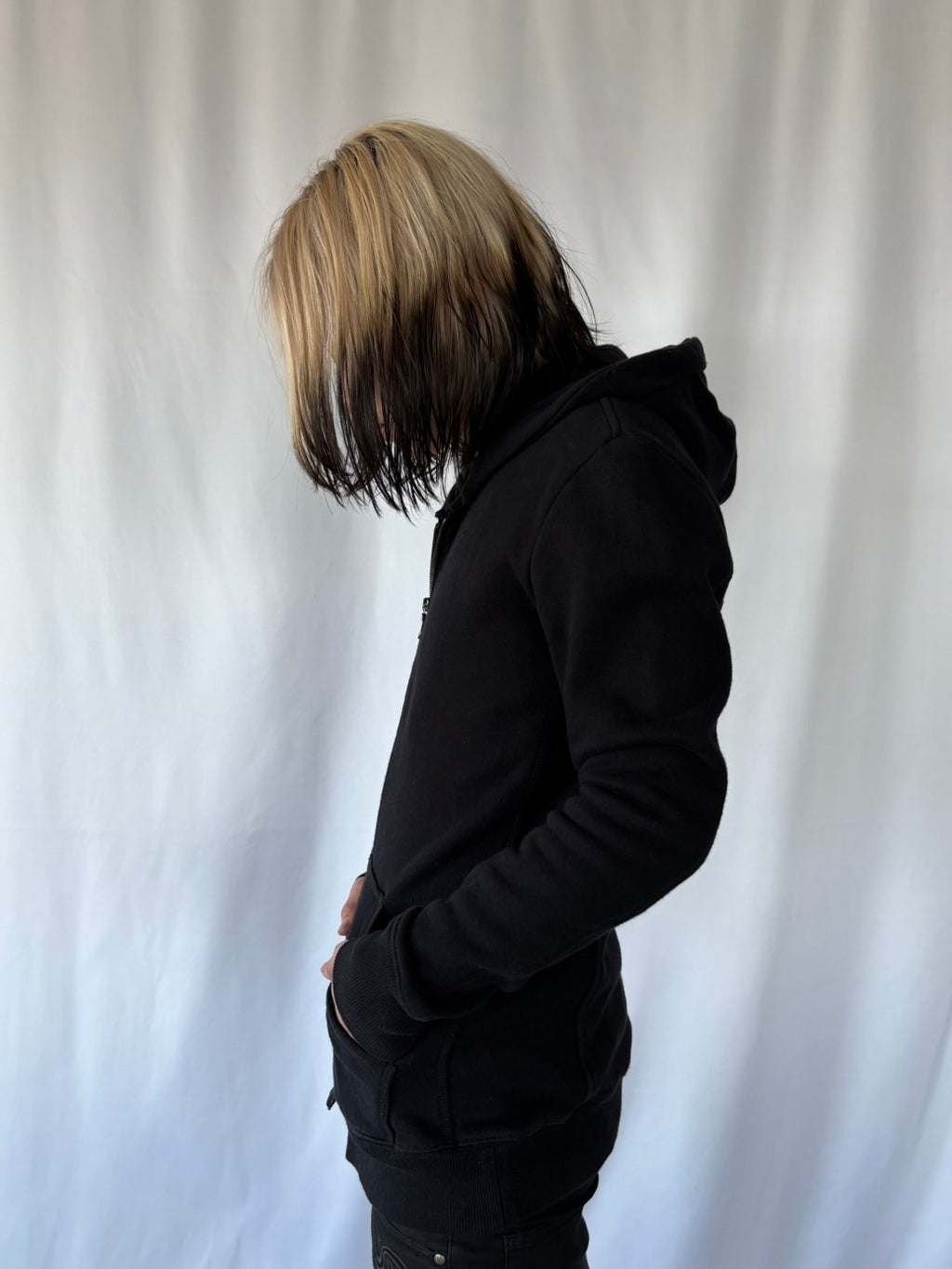5351 POUR LES HOMMES MINIMAL DARK ZIP HOODIE