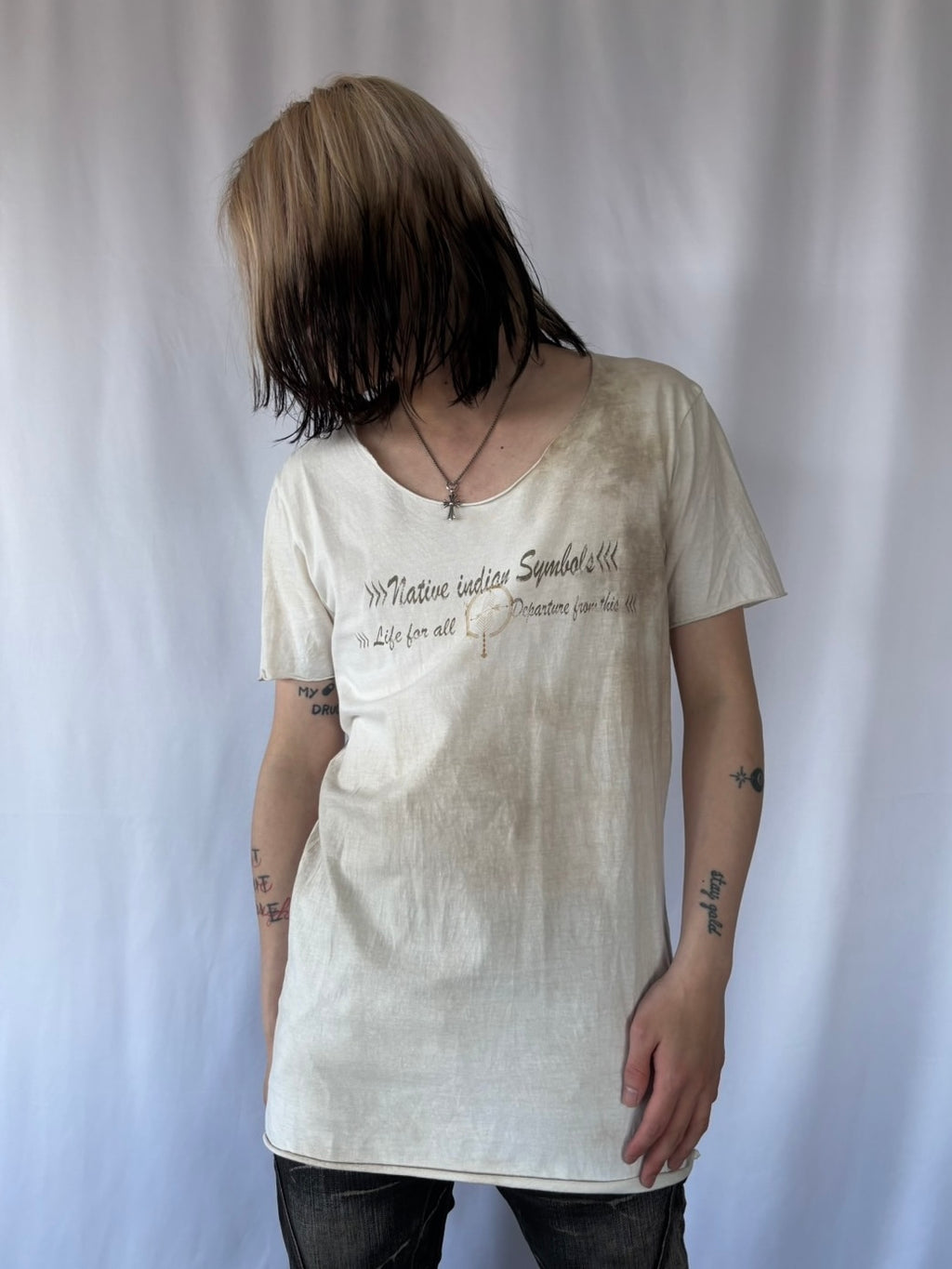 GOA NATIVE SYMBOL GRAPHIC TEE