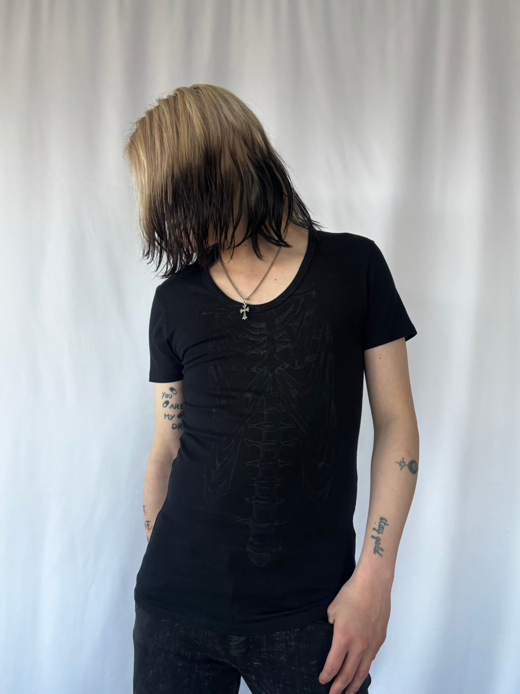 FUGA DARK BONE SLIM FIT TEE
