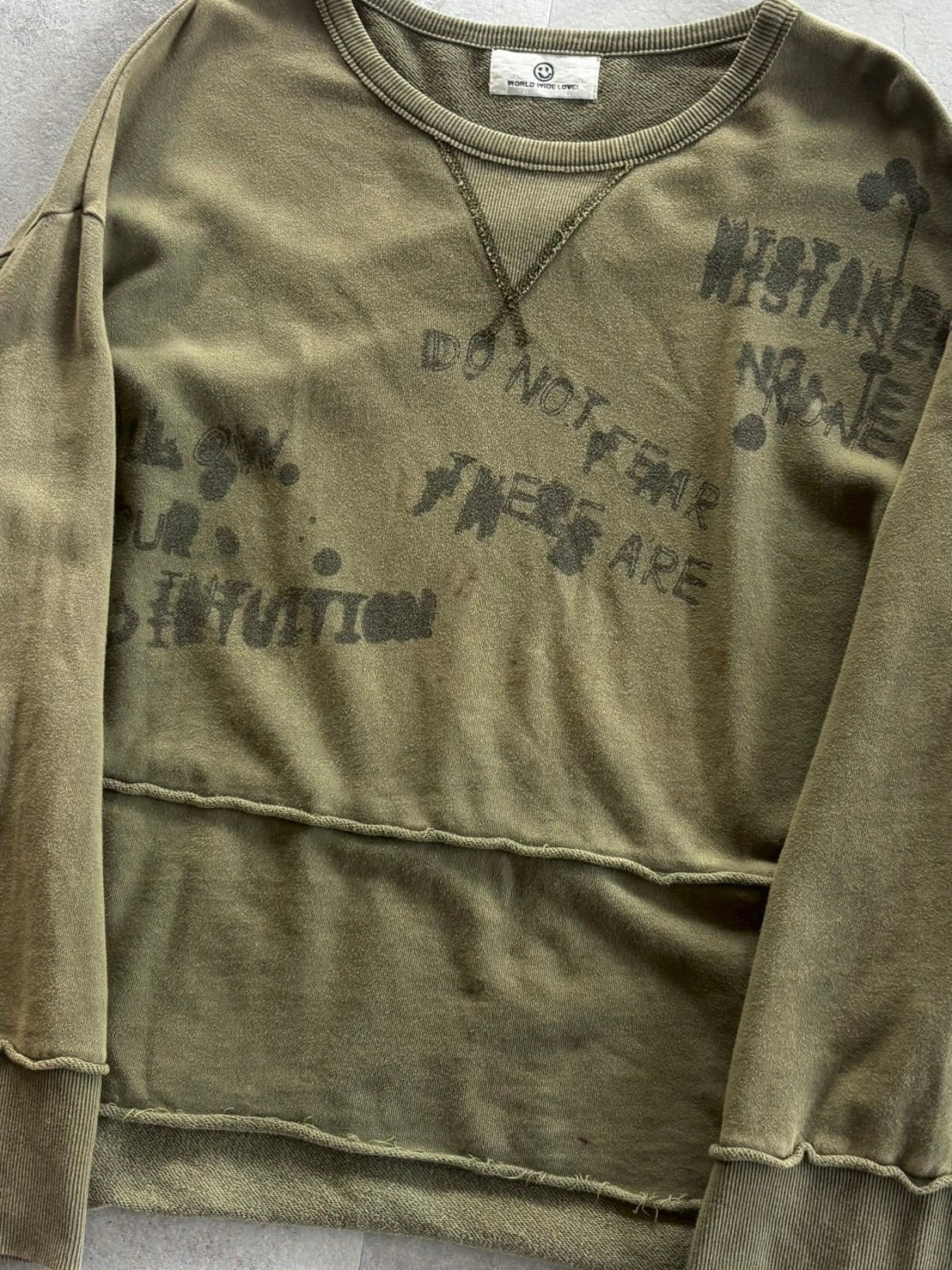 WORLD WIDE LOVE Distressed Graphic Sweat