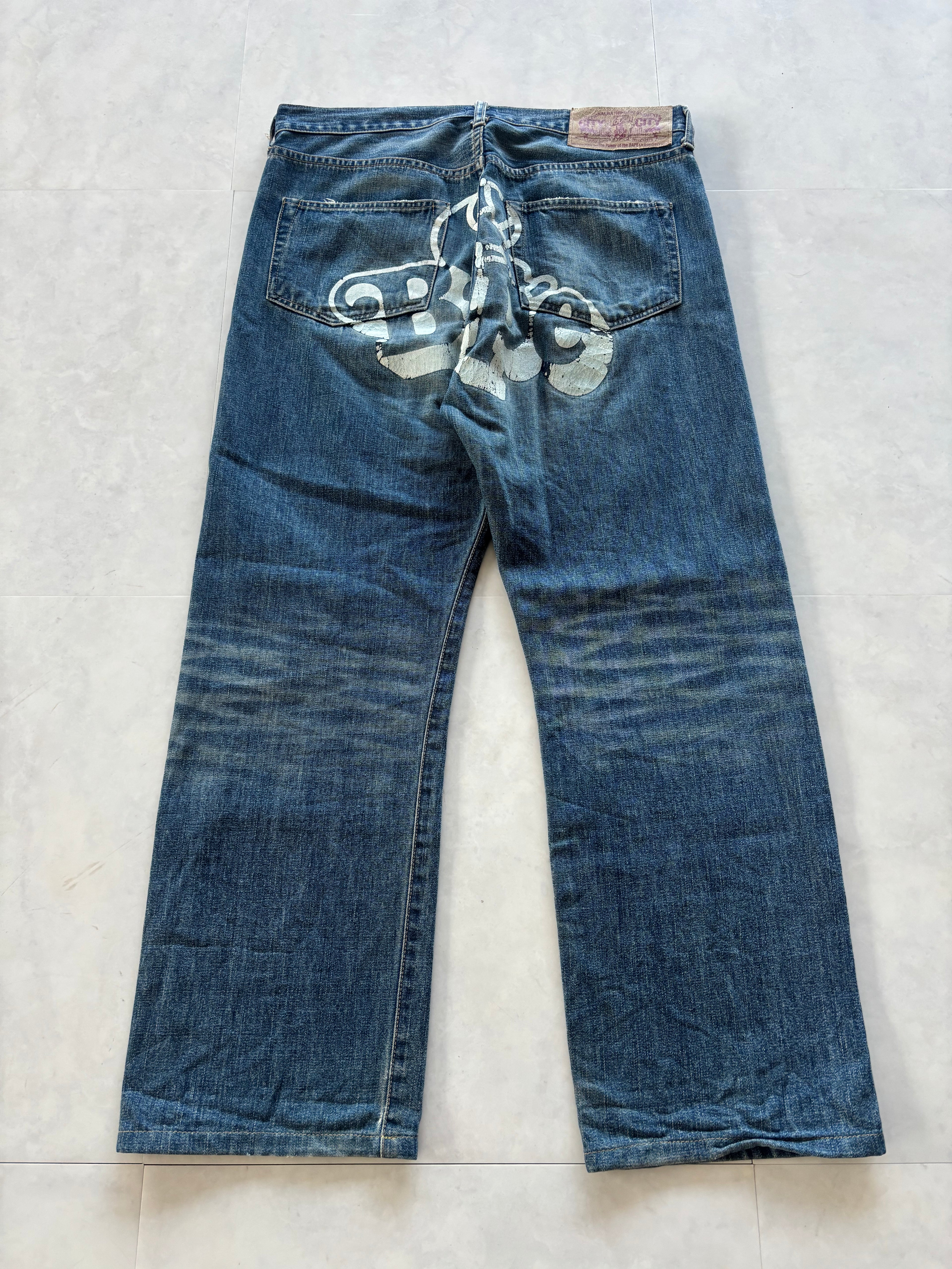 A BATHING APE 2000s Back BAPE Paint Jeans