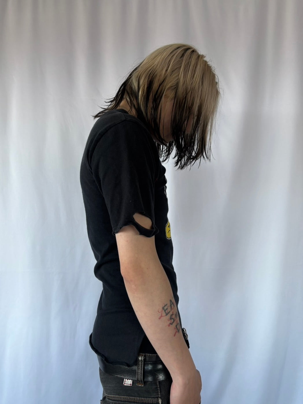 ROEN MICKEY DESTROY GRAPHIC TEE