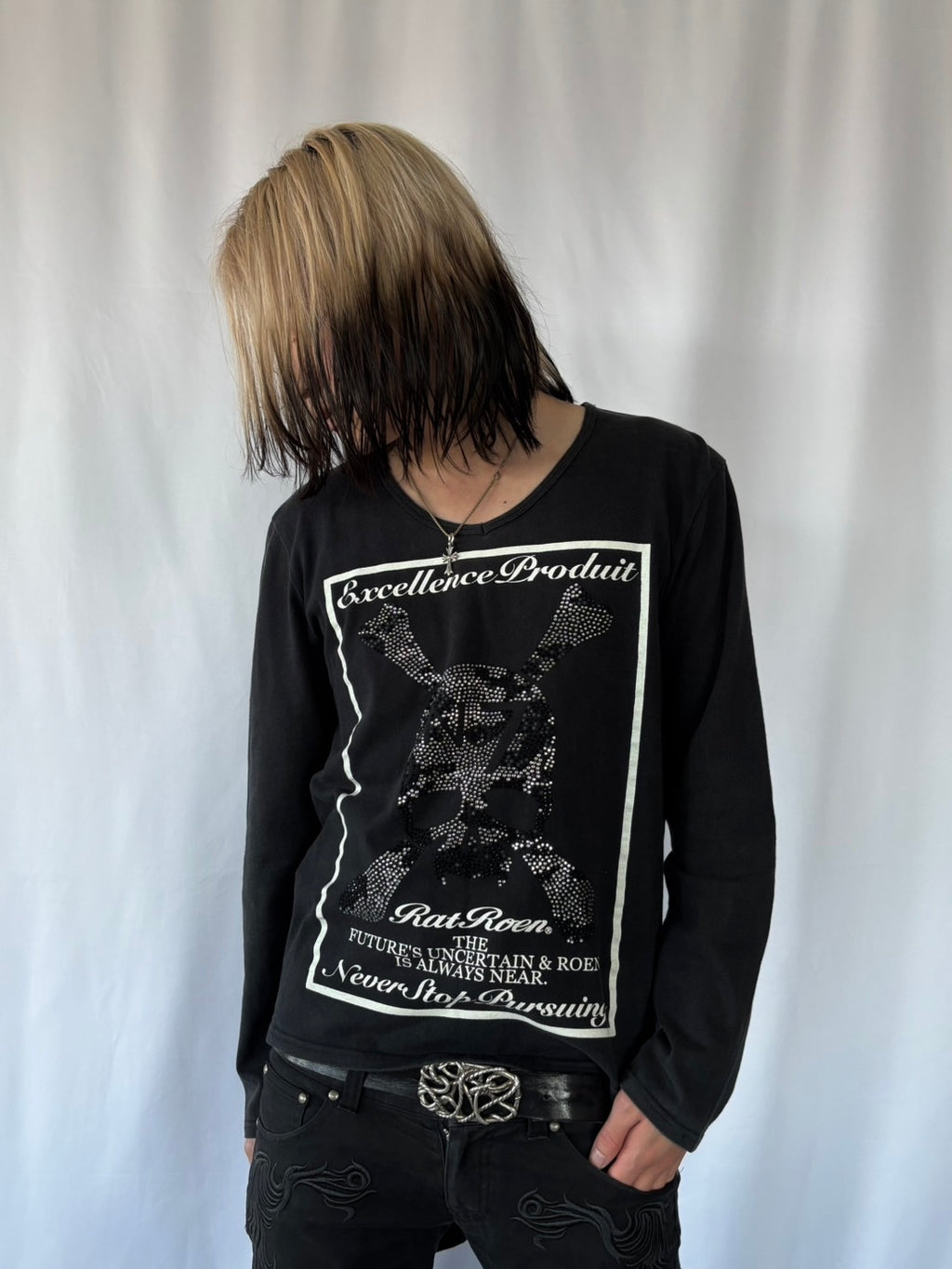ROEN CRYSTAL CROSSBONE SKULL LONG SLEEVE