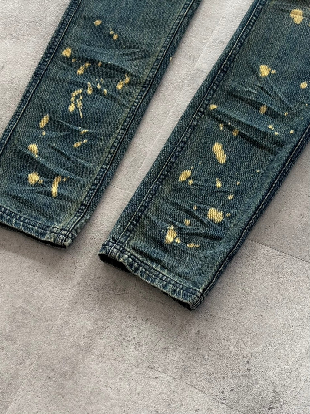 UNKNOWN LONDON BLEACH SPLATTER DENIM
