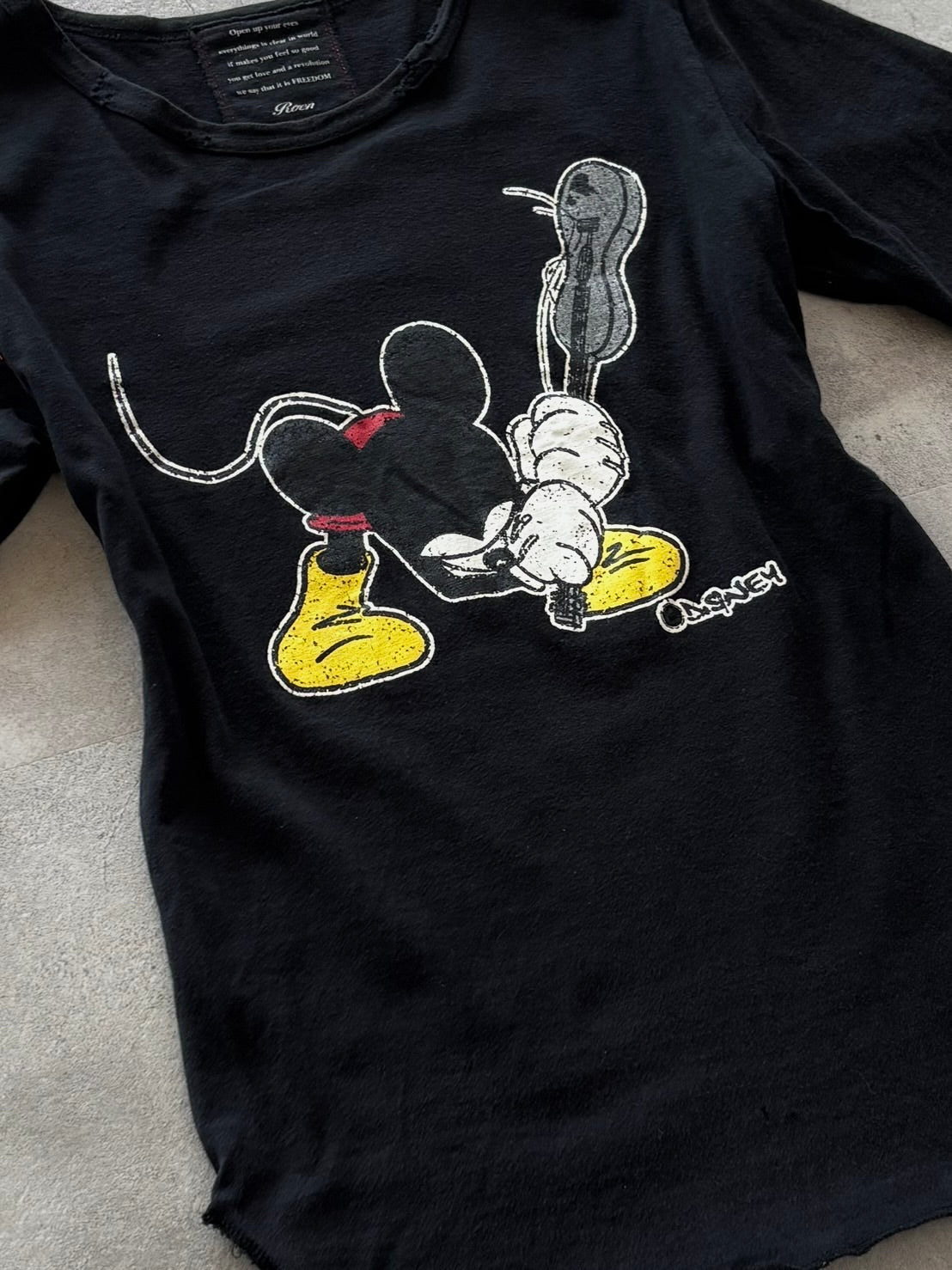ROEN MICKEY DESTROY GRAPHIC TEE