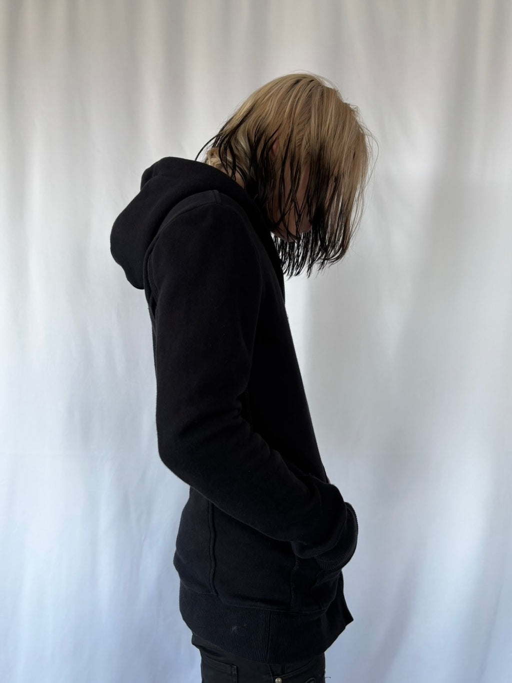 5351 POUR LES HOMMES MINIMAL DARK ZIP HOODIE