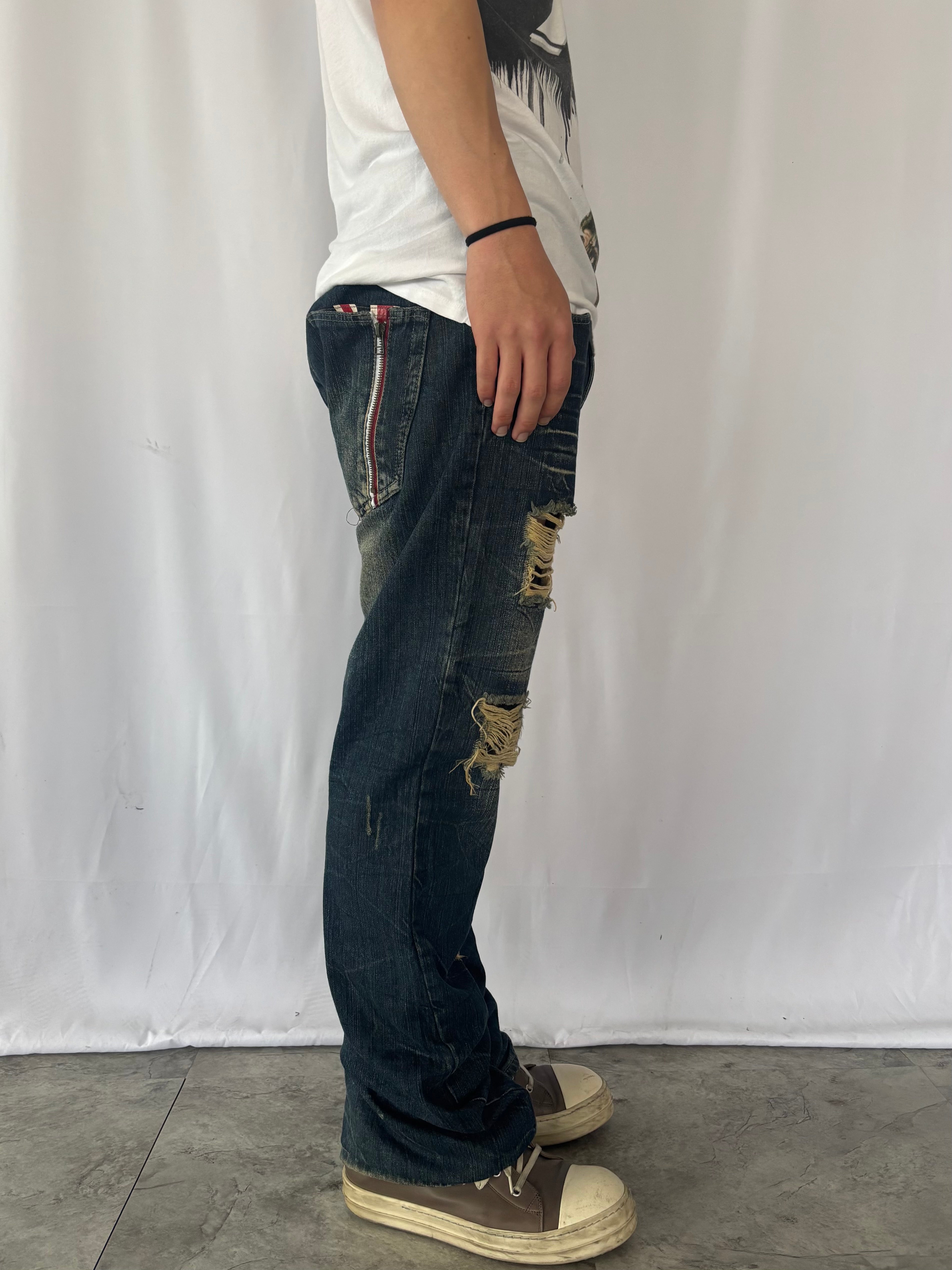 unknown uk skull destroyed flare denim