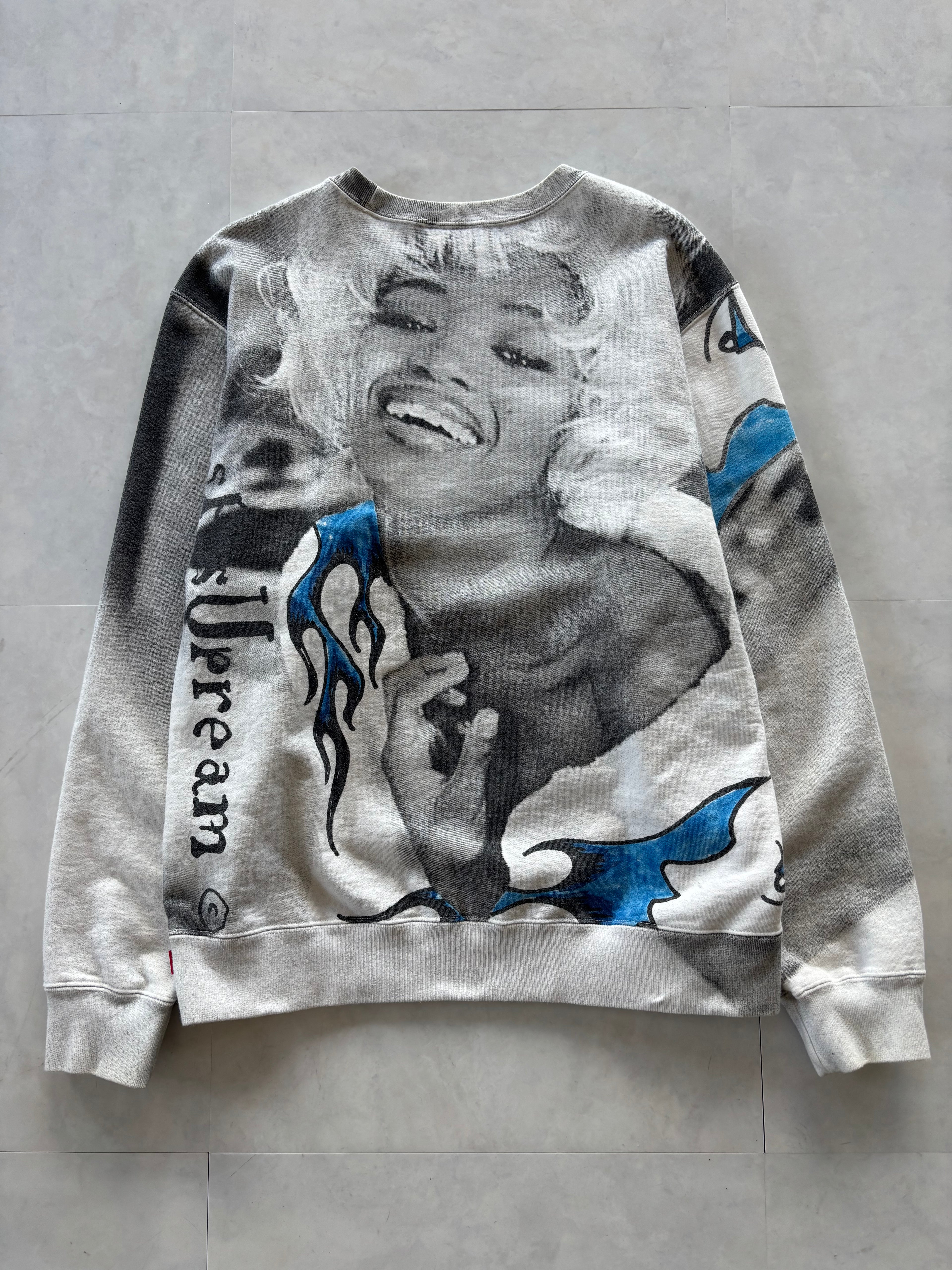 SUPREME 2020s Naomi Crewneck