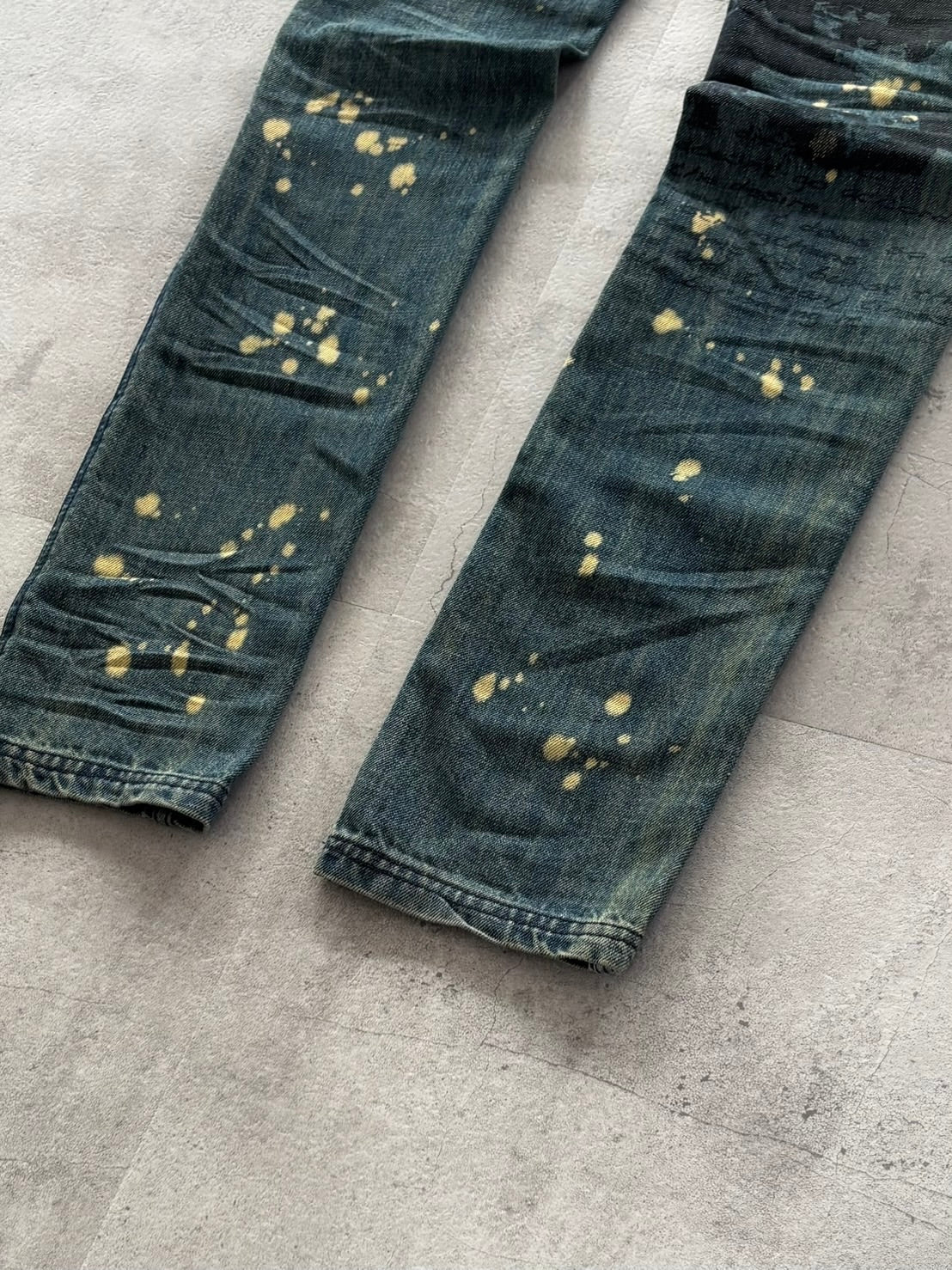 UNKNOWN LONDON BLEACH SPLATTER DENIM