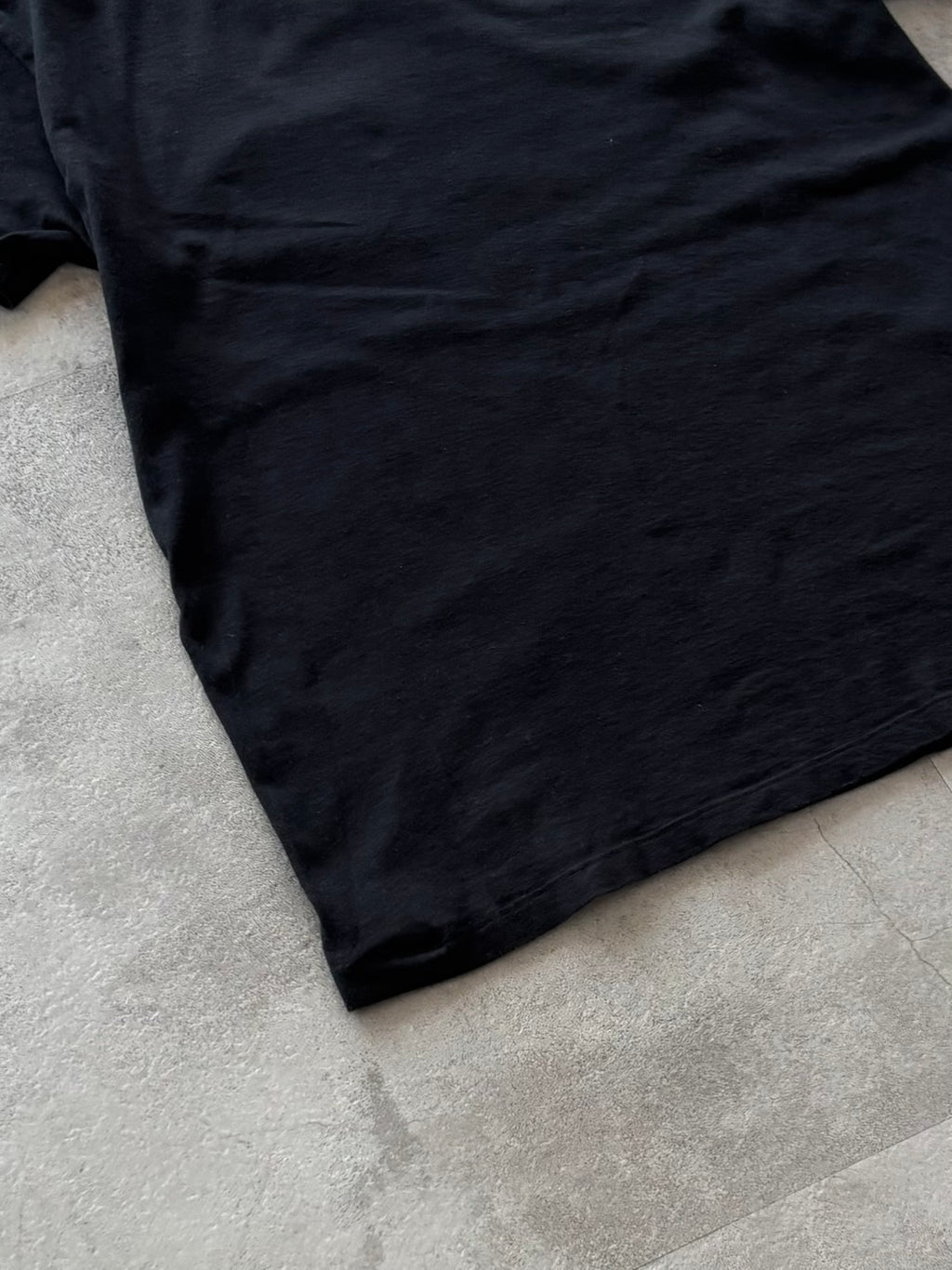 UNKNOWN  NO.5 PARIS GRAPHIC TEE