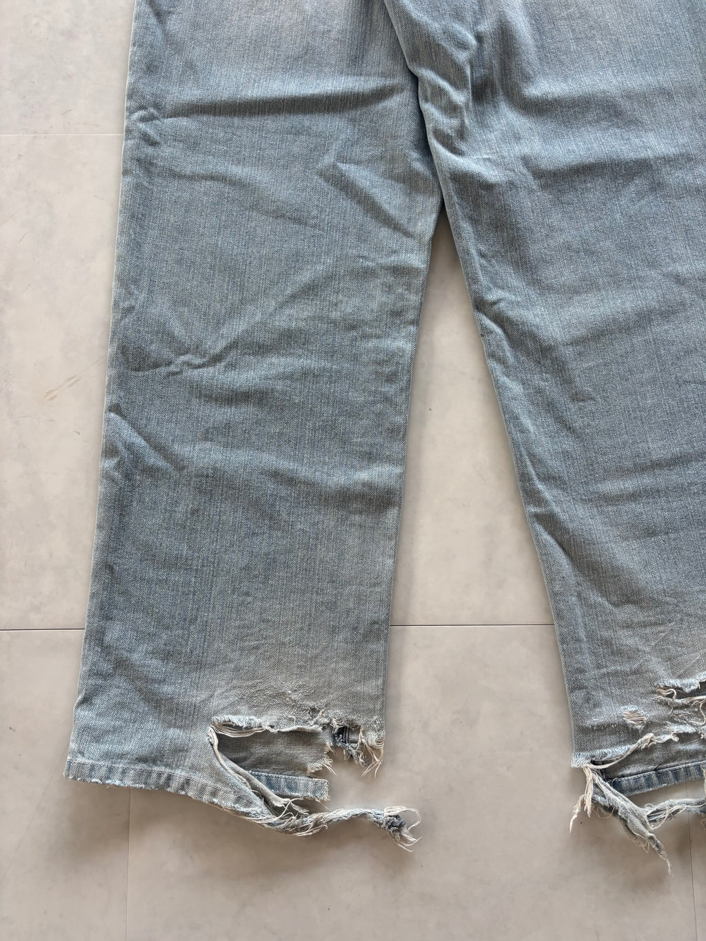 AKADEMIKS Back Embroidery Lion Denim