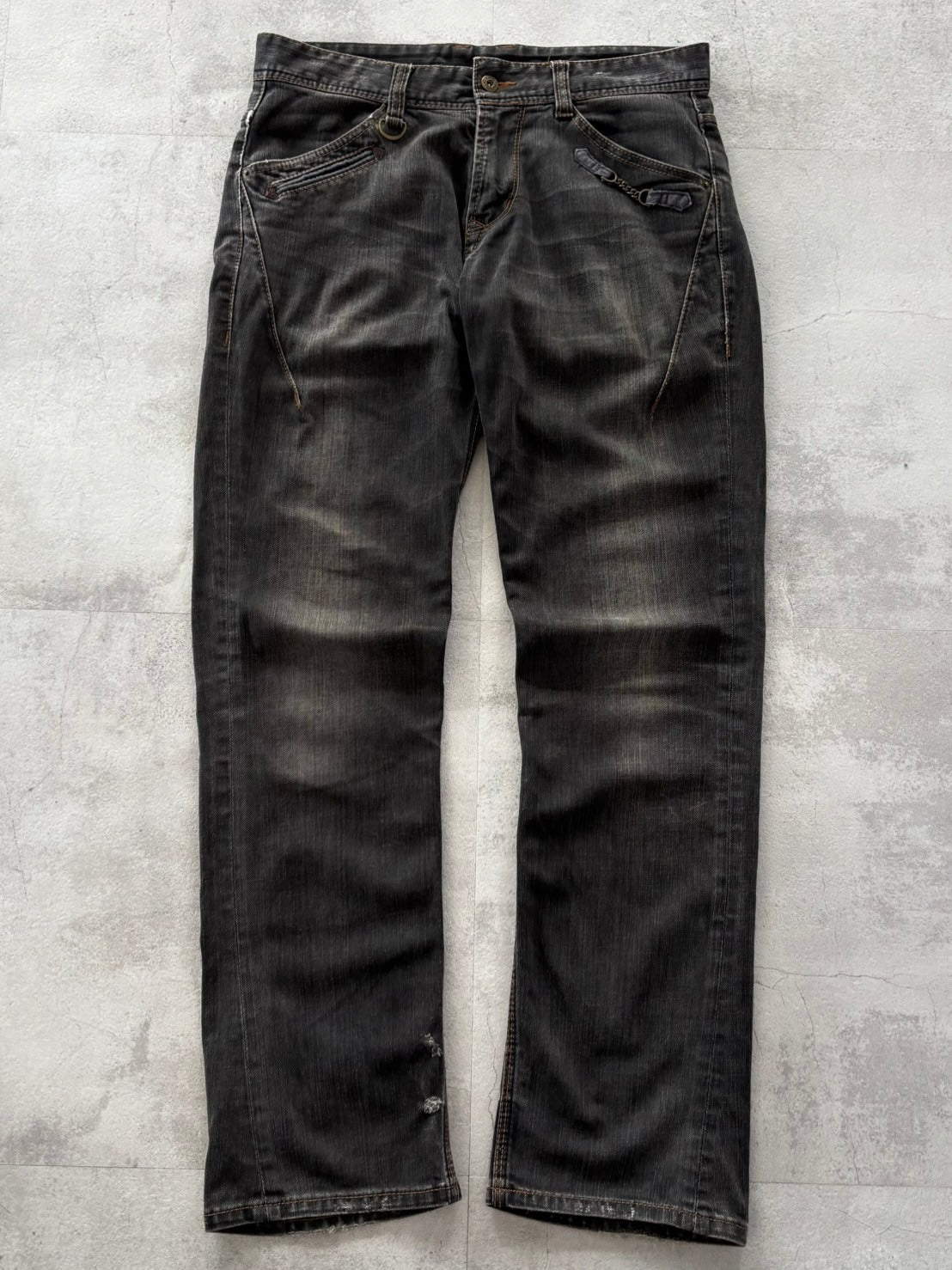 HIDEAWAYS DUST FADED ZIP DENIM
