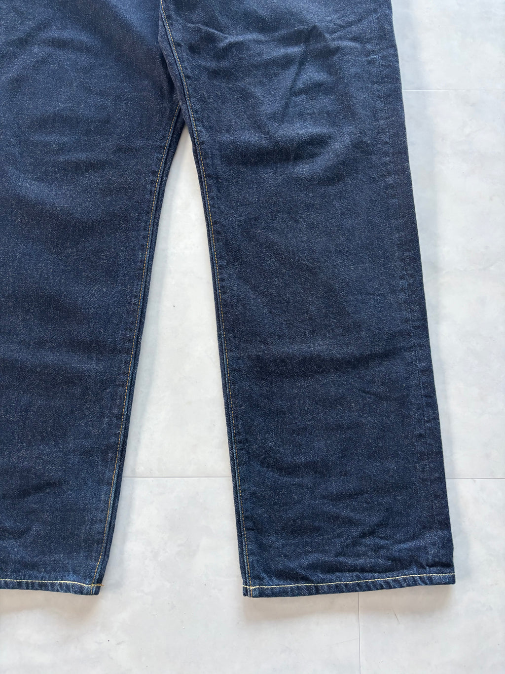 STUSSY Back Paint Logo Jeans