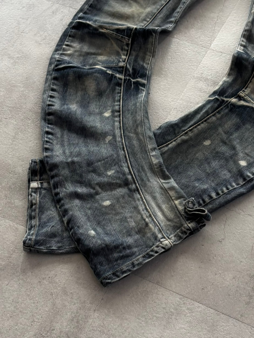 PPFM CHAOS CURVE DISTRESSED DENIM
