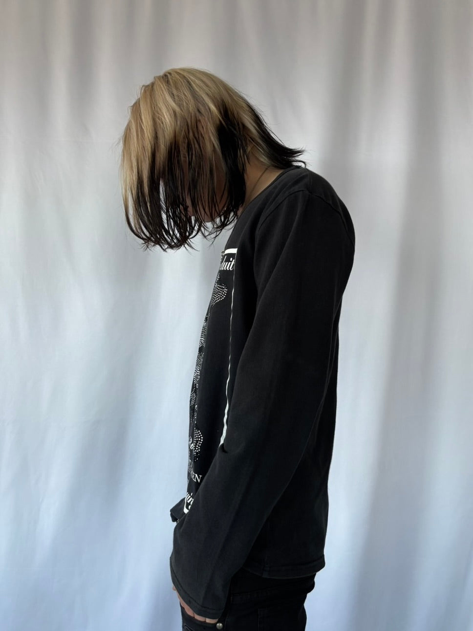 ROEN CRYSTAL CROSSBONE SKULL LONG SLEEVE