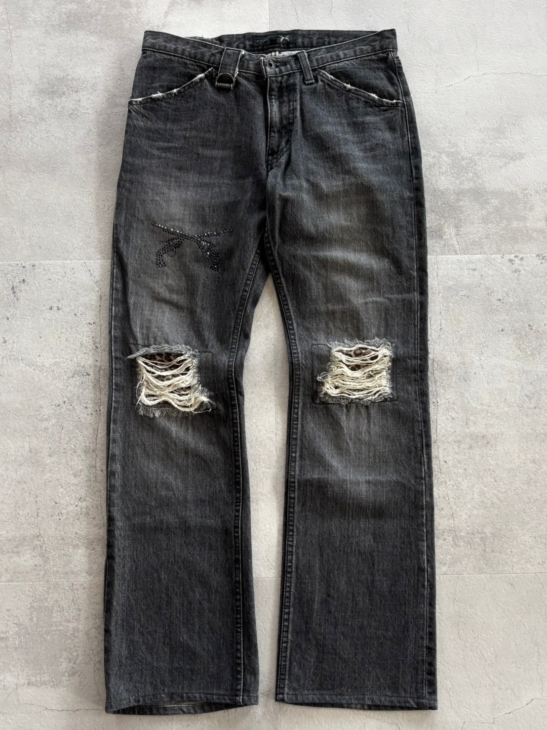roarguns Grunge Distressed Denim