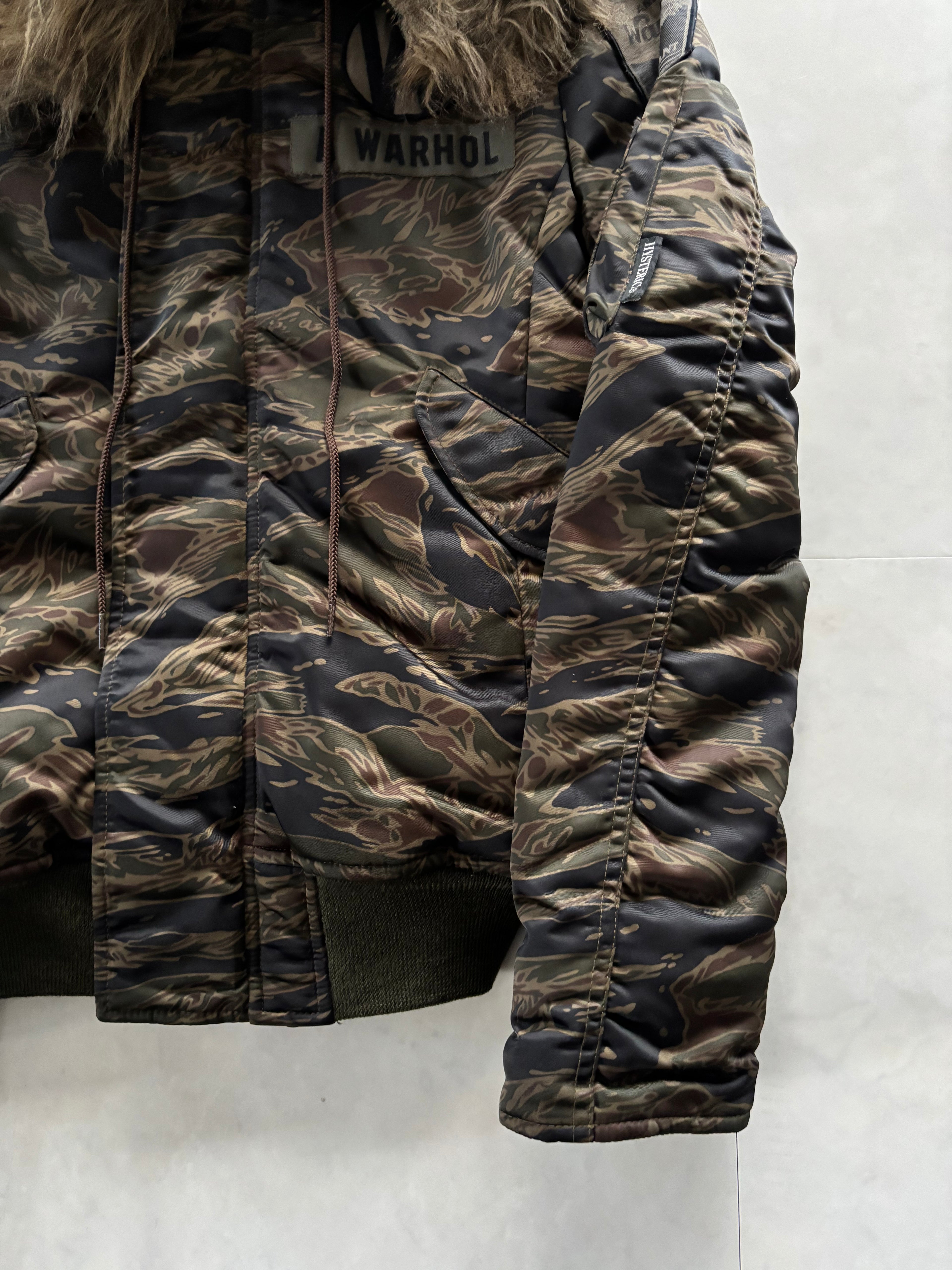 HYSTERIC GLAMOUR Warhol Tiger Stripe Puffer Jacket